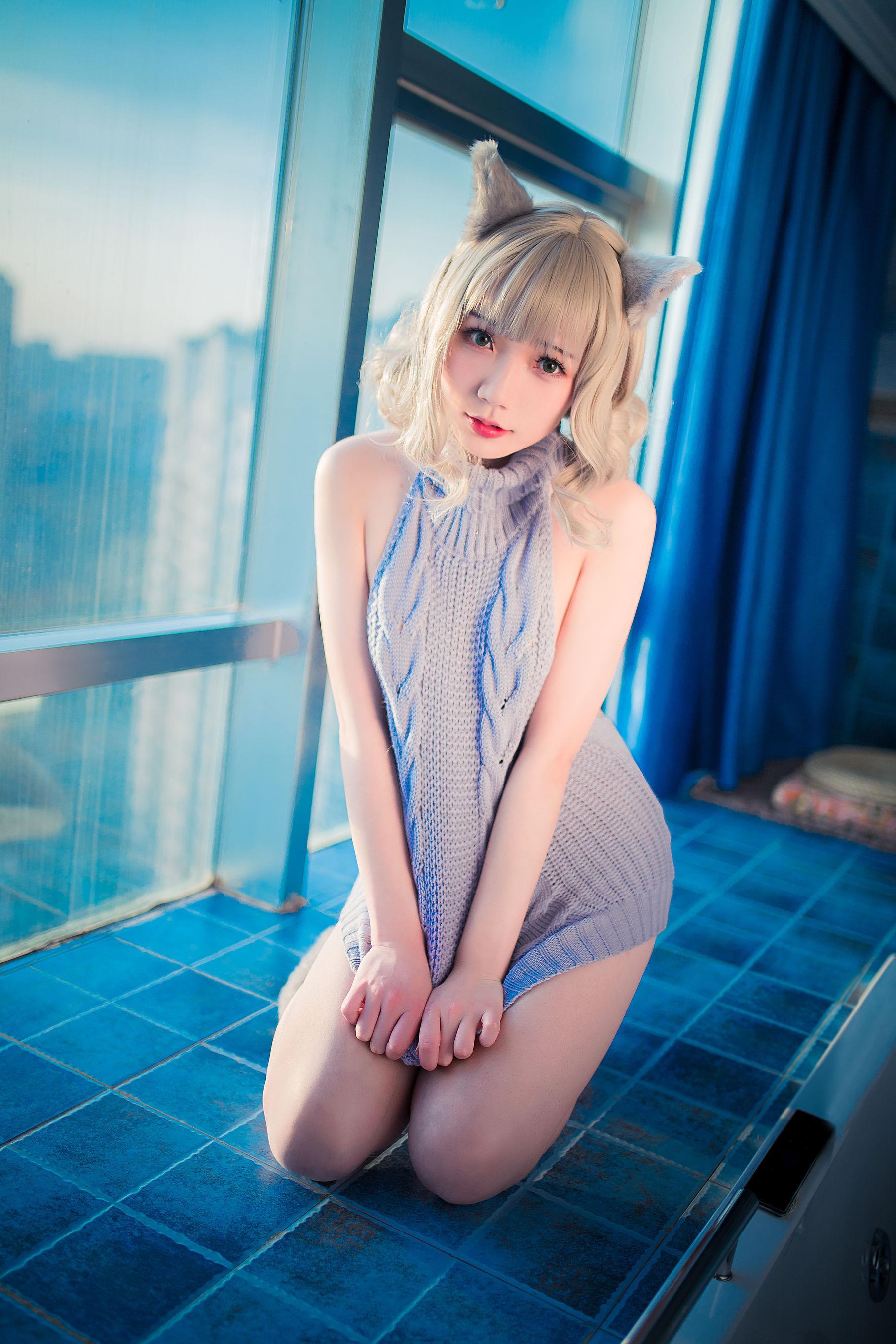 [网红COSER] 萝莉福利真央Mao – 露背毛衣(43)