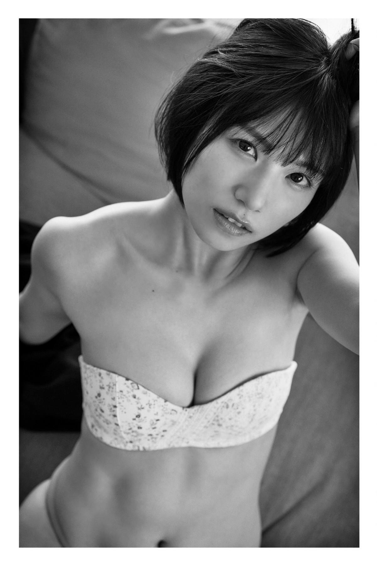 Riina Murakami 村上りいな, デジタル写真集 [Crystal] Set.03(8)