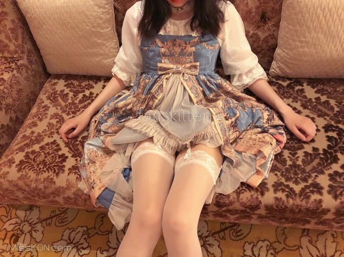 Coser@自整理福利姬: 六套合集 2024-10-22 (816 photos )(520)