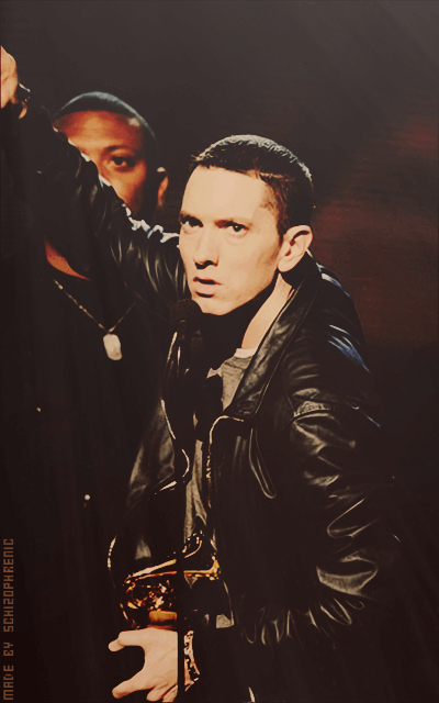 Eminem (Marshall Mathers III) 0OHjvh4u_o