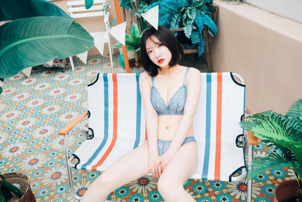 [Loozy] Summer Caravan - Son Ye-Eun (손예은) (66 photos )(27)