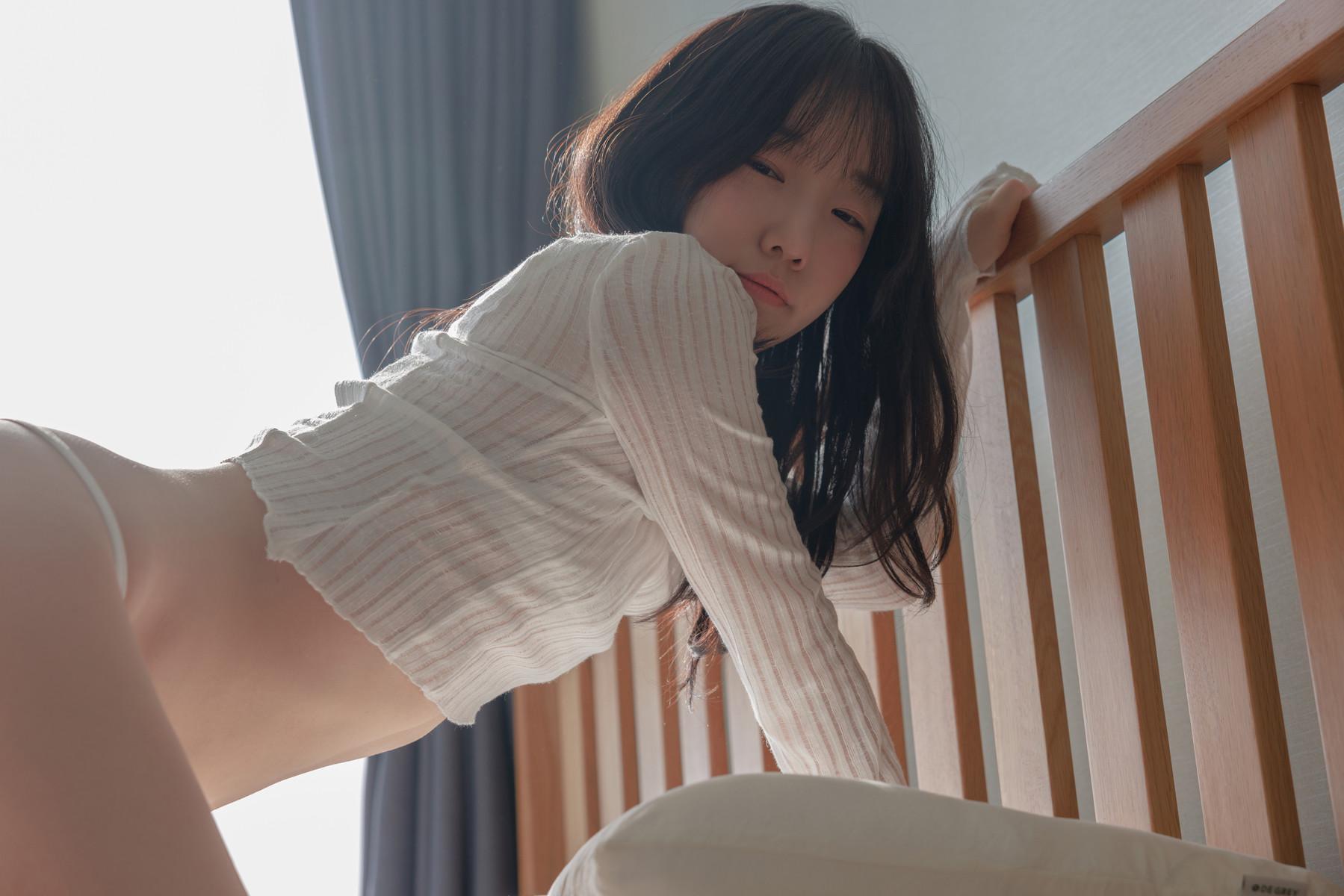 Han Yeri 한예리, [SWEETBOX] Yeri 12th Nude Photobook Set.02(17)