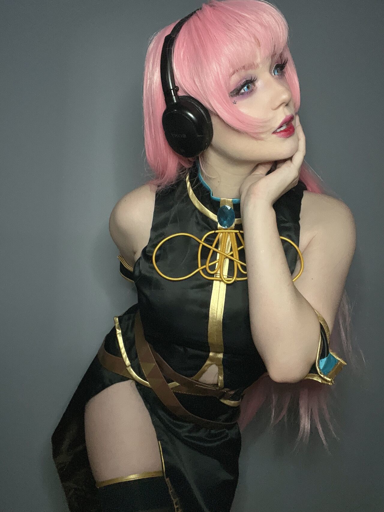 Satin Stars - Luka Megurine