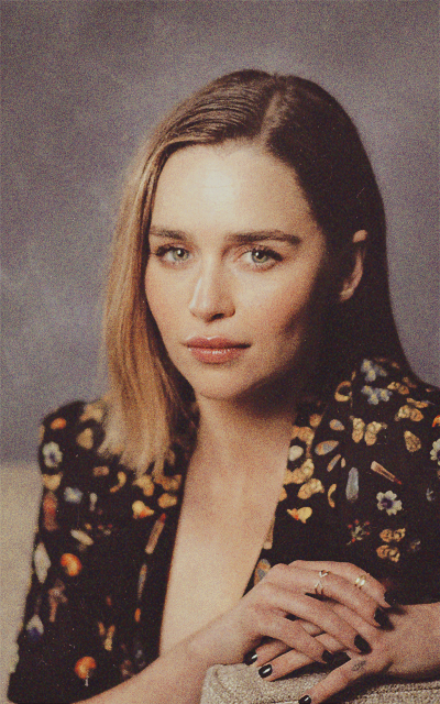 blondynka - Emilia Clarke MXWopEpE_o