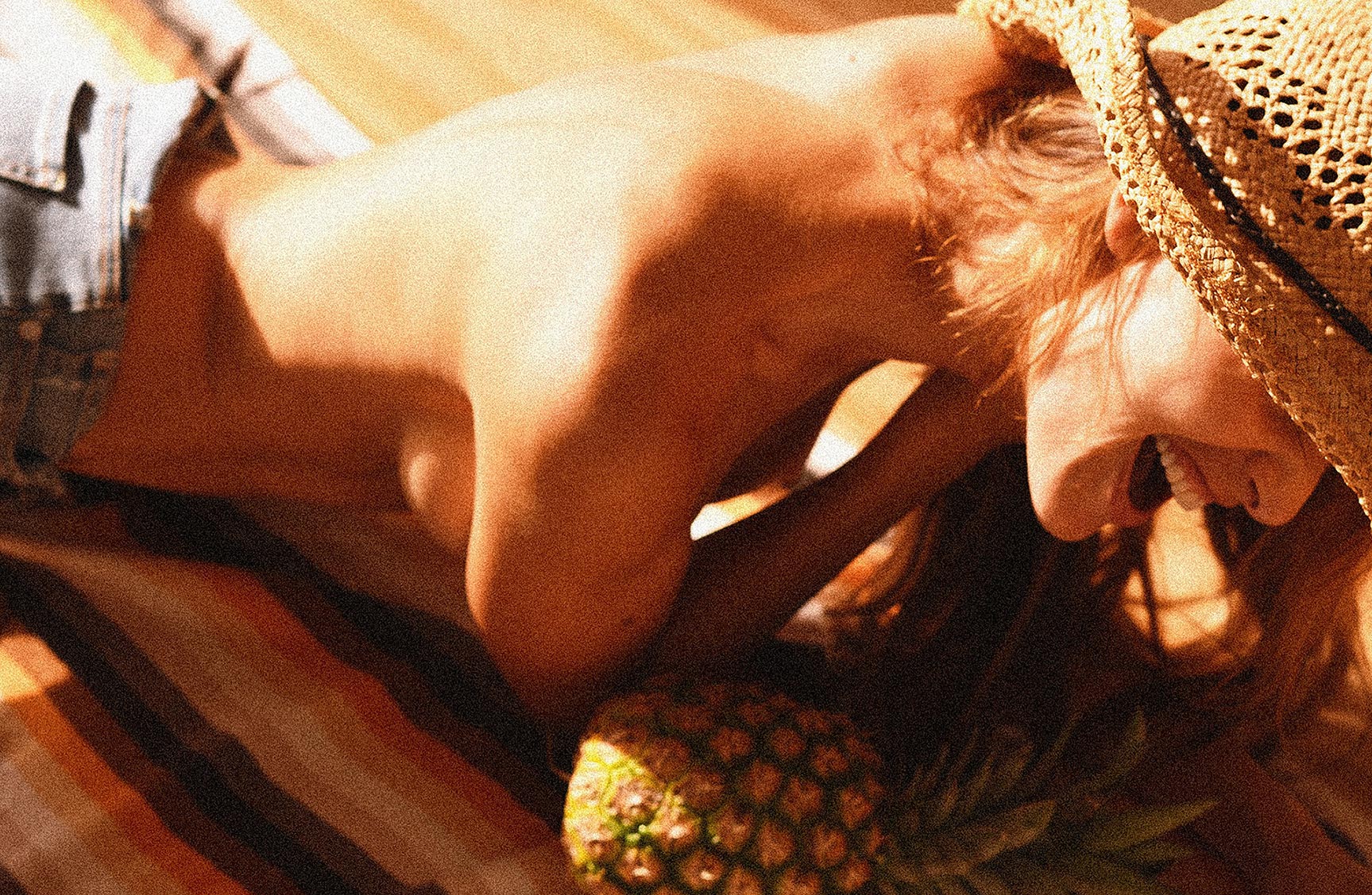 The Sensual Side / Zsuzsanna Malomhegyi by Melissa Cartagena The Sensual Side / Zsuzsanna Malomhegyi by Melissa Cartagena