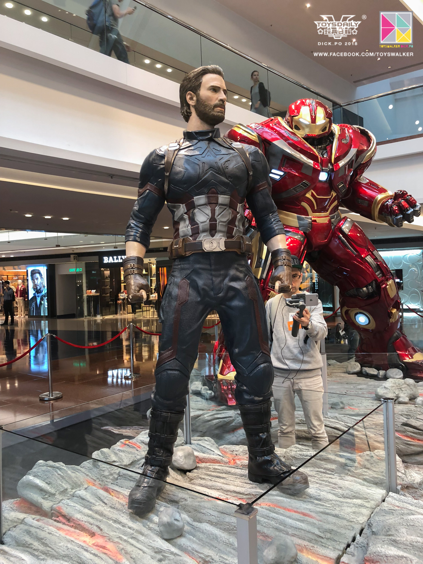 Exhibition Hot Toys : Avengers - Infinity Wars  ZhV2VRqq_o
