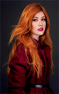 Katherine McNamara  SUYnLfuq_o