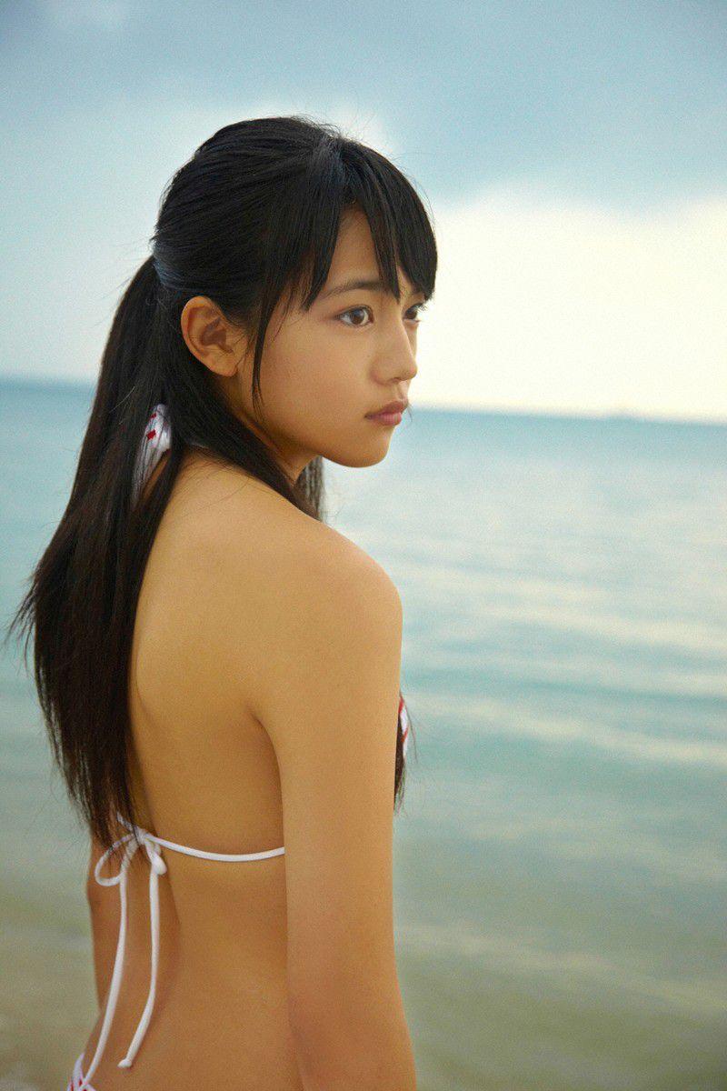 [Wanibooks] NO.100 Haruna Kawaguchi 川口春奈 写真集(129)