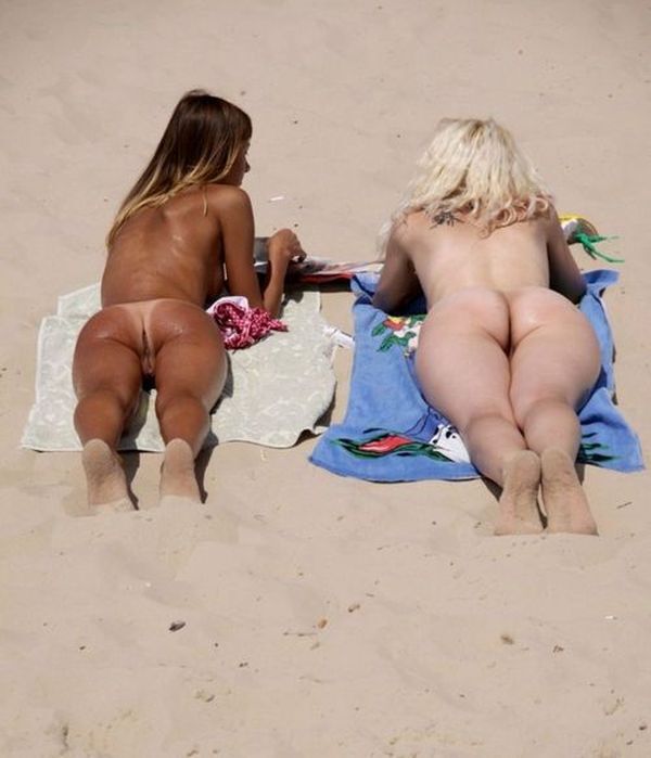Entre Playas Bikinis y Nudistas 04 - MegaPost -