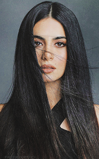 Emeraude Toubia OcE17jiS_o