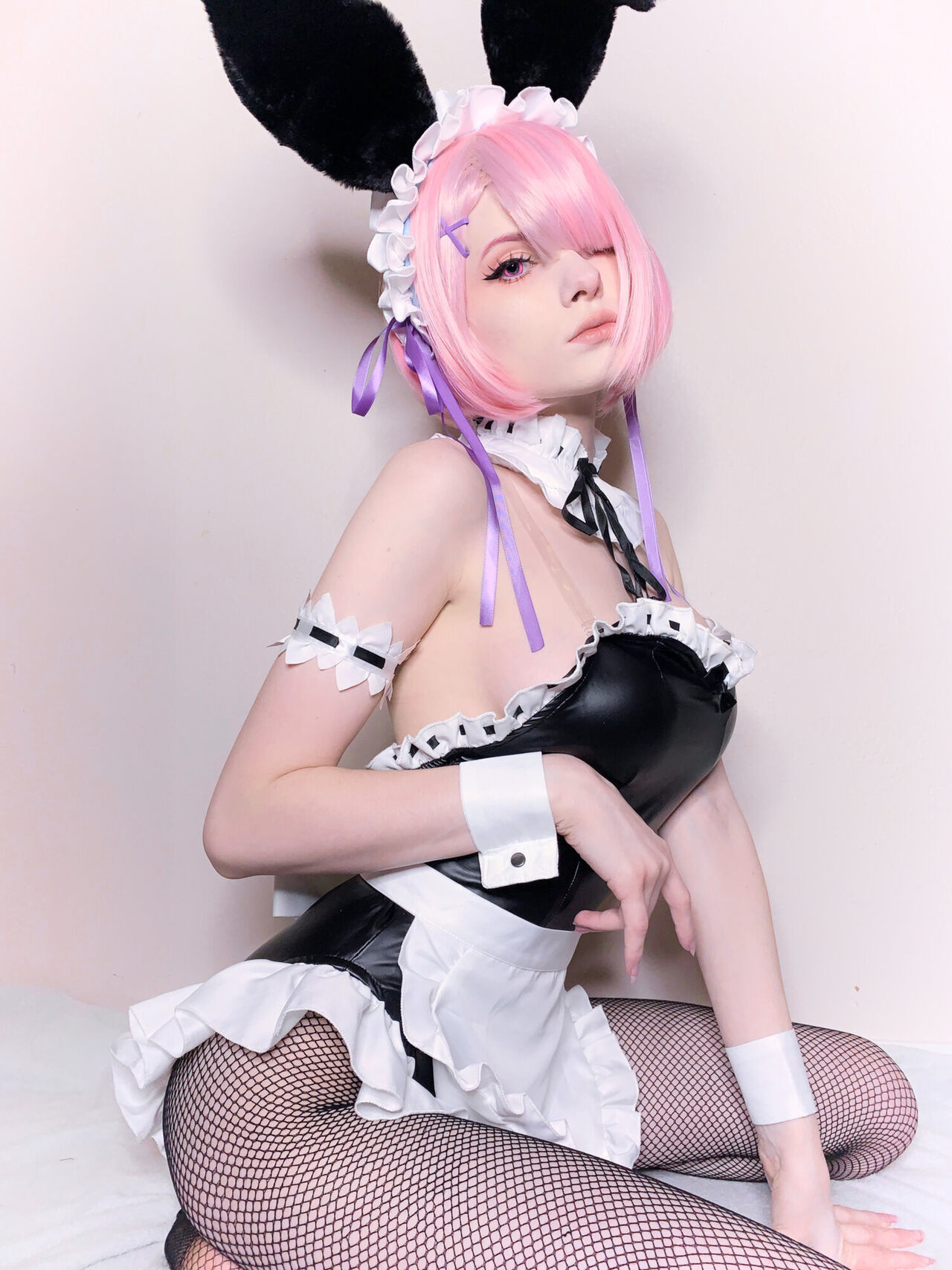 Bunni Lynn - Bunny Suit Ram