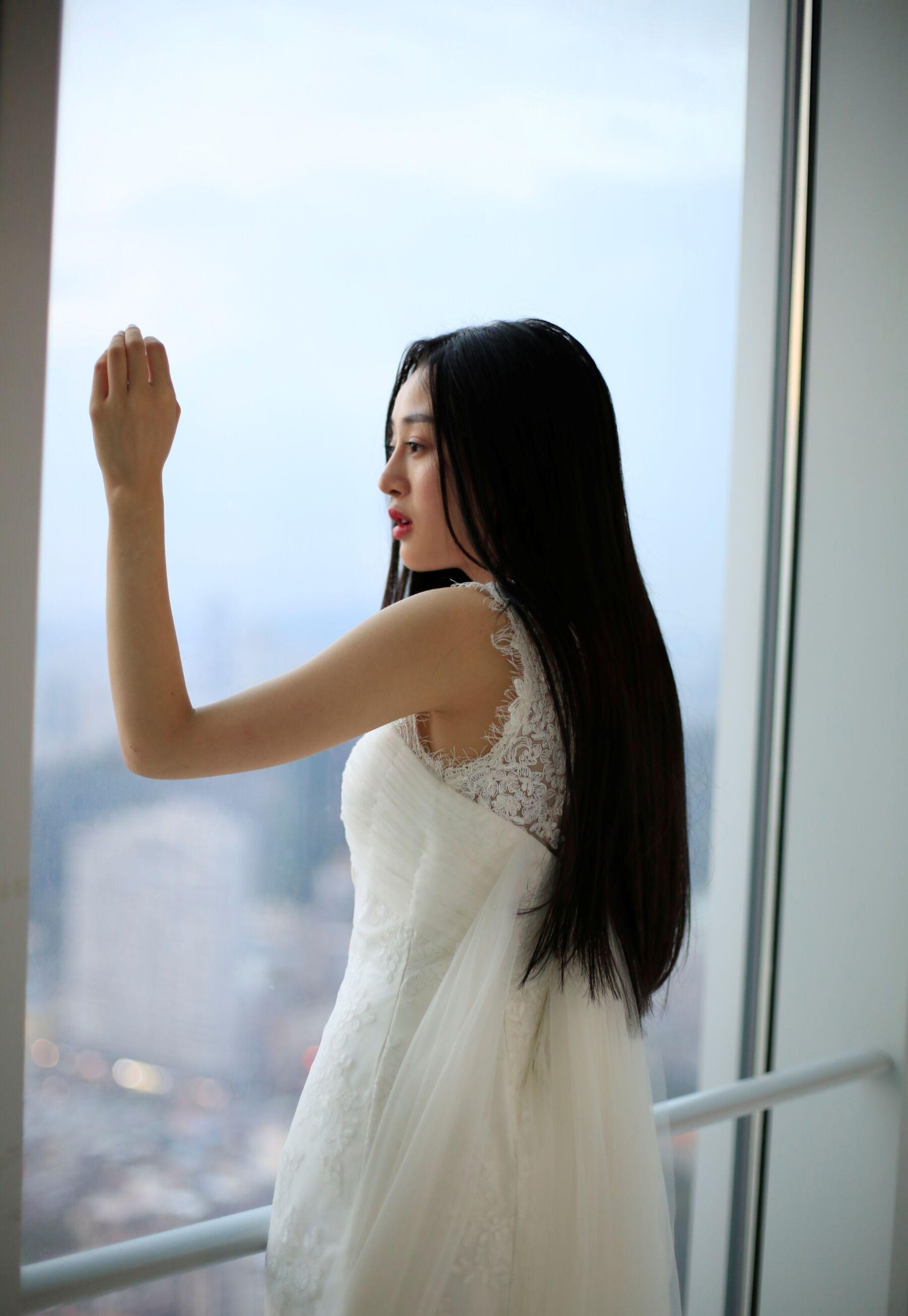 国模套图 素人私房流出(768)