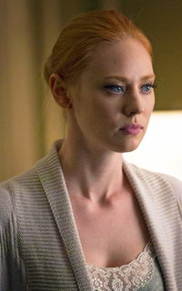 Deborah Ann Woll Skr26CHb_o