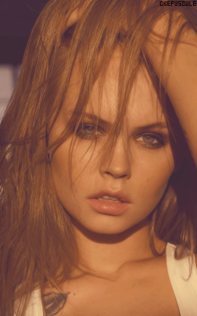 Anastasiya Scheglova - Page 25 GKNjja2C_o