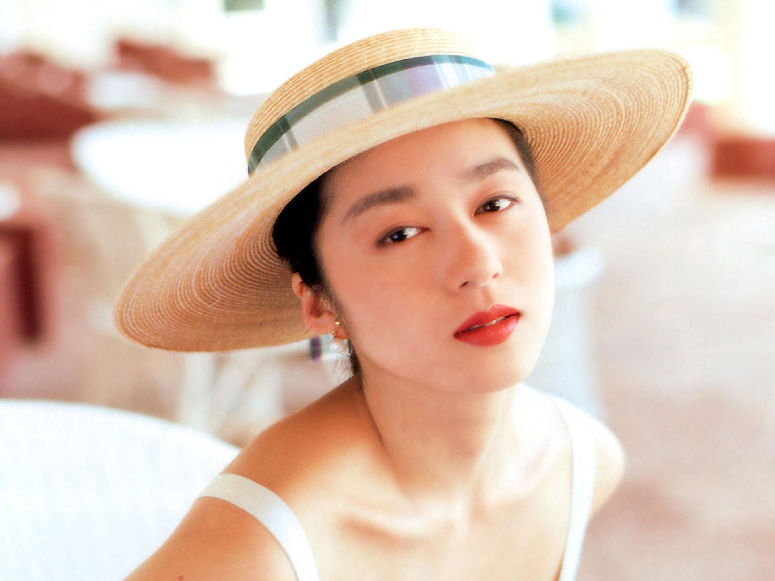 书籍扫描 Vol. 1990.5 青山知可子《热帯性気候》(107)