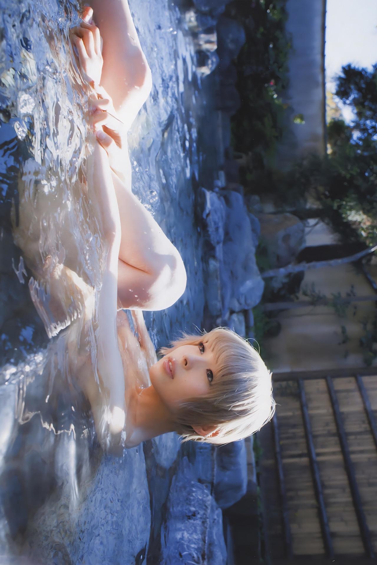 Moga Mogami 最上もが, 1st写真集 『MOGA』 Set.03(42)
