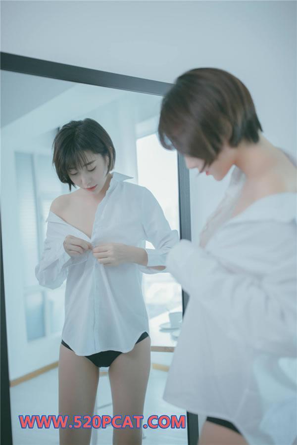 潘多拉NO.233期白衣美女半露私房写真(4)