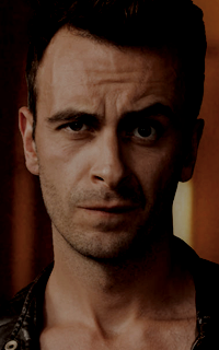 Joseph Gilgun B0MySMbi_o