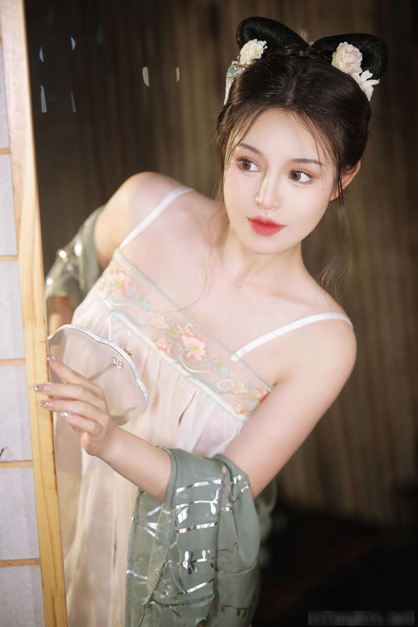 福利姬桃暖酱古风仕女妖娆怀玉(11)