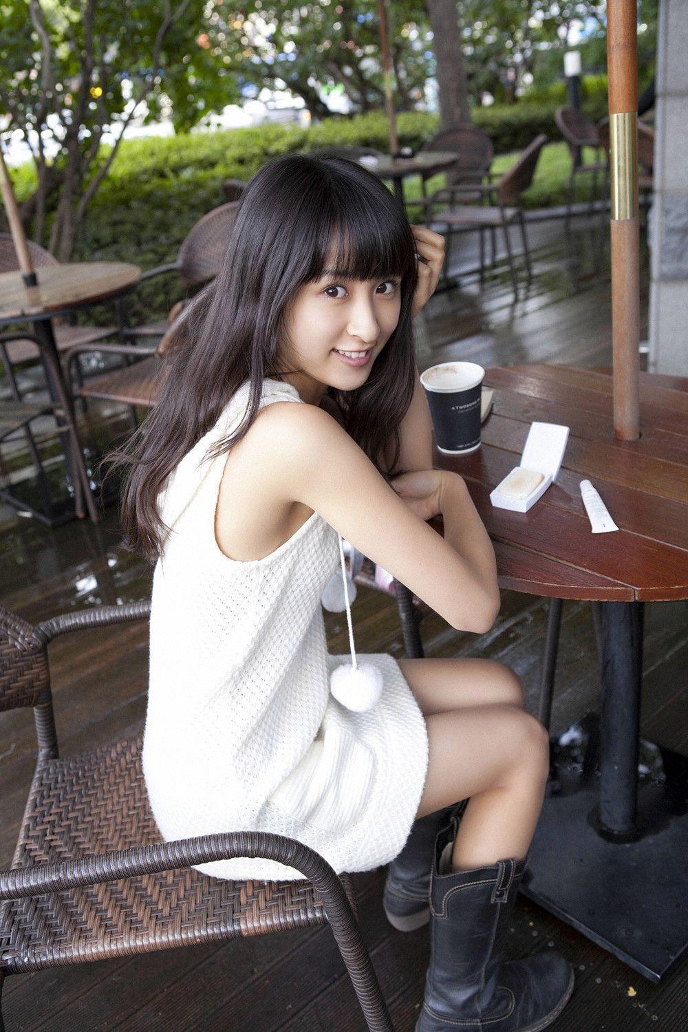 入矢麻衣《一瞬で恋に落ちた!!》写真集 [YS Web] Vol.386(10)