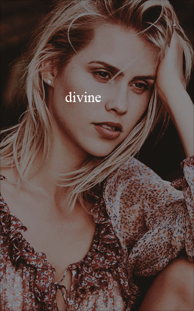 Claire holt LcKDgrtk_o