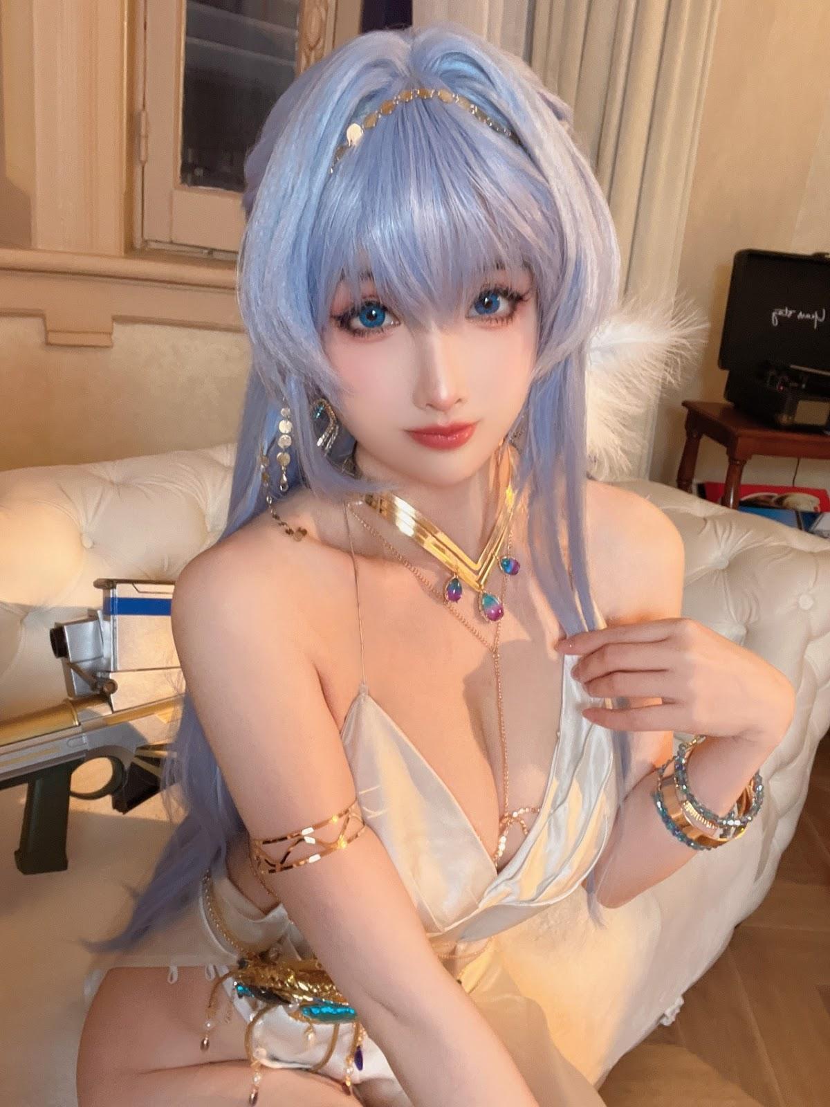 Cosplay Rioko凉凉子 海伦礼服(39)