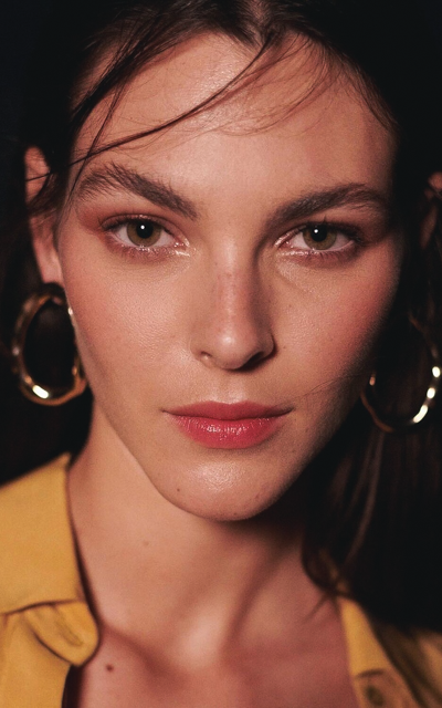 Vittoria Ceretti - Page 2 CAphYWiv_o