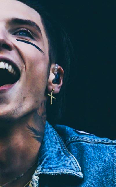 Andy Biersack 4G7RMWpm_o