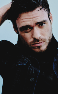 Richard Madden Nupn8AeA_o