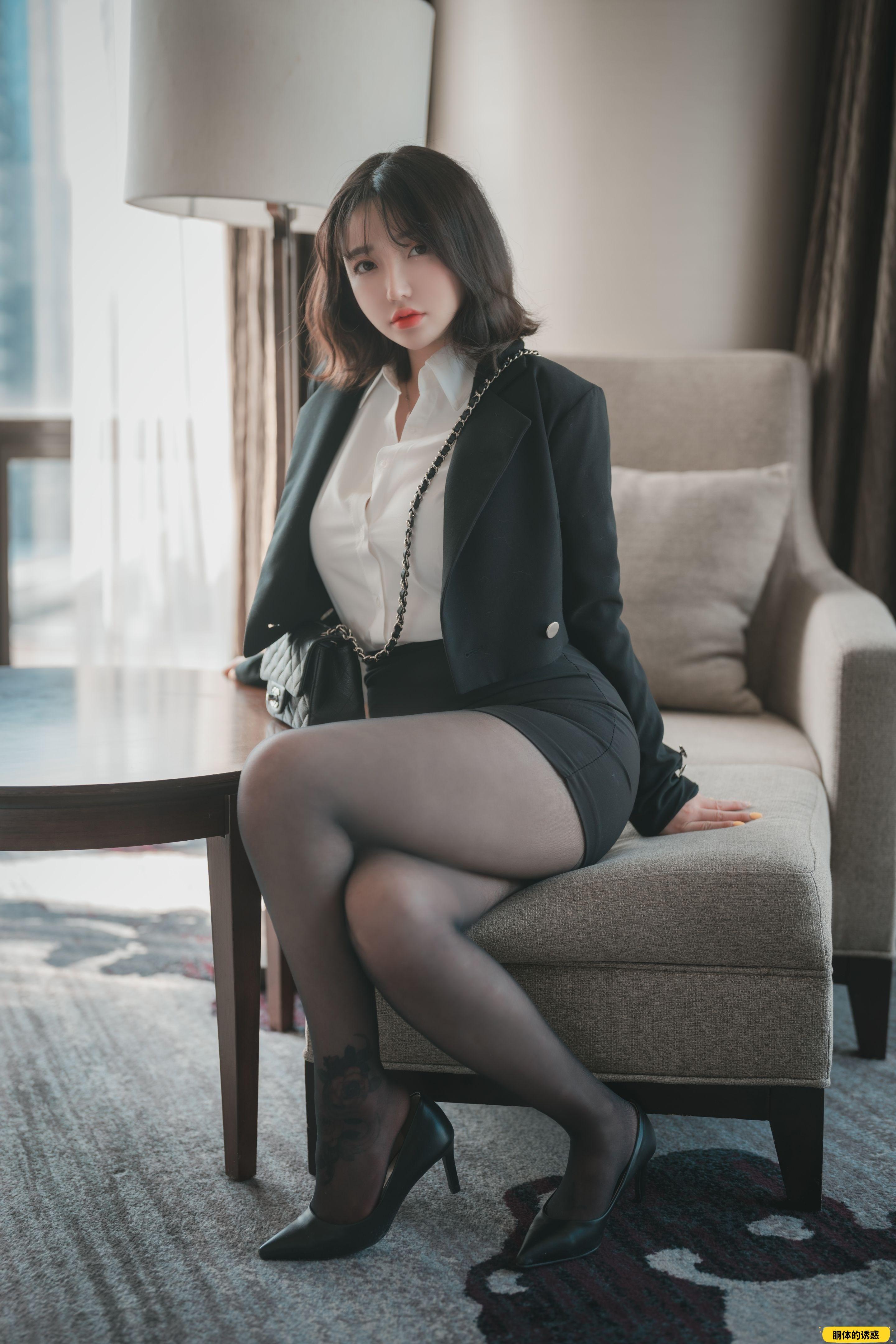 [DJAWA] Son Ye-Eun(손예은) - Knotting Class [166P-2.11GB]