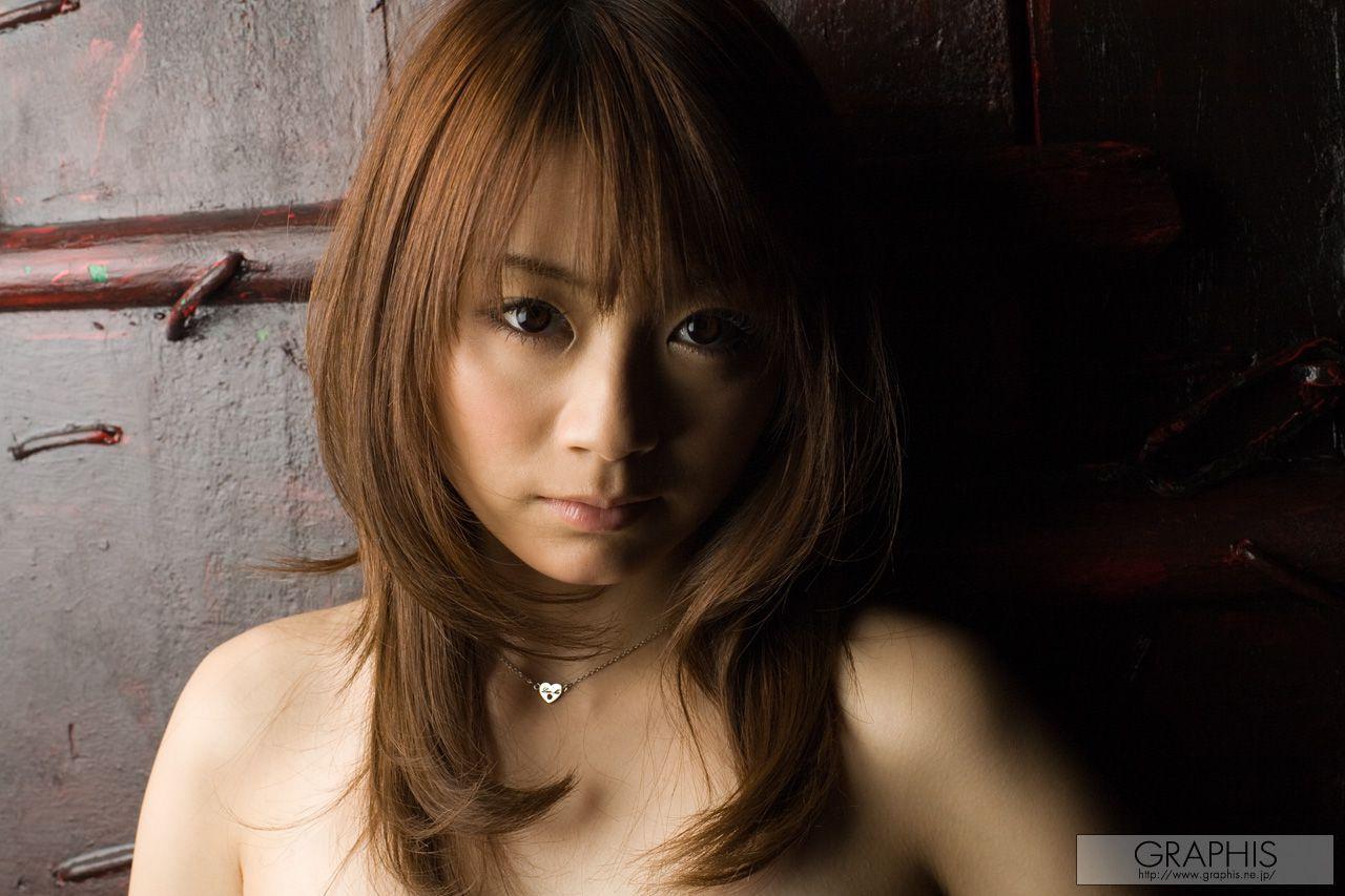 Mayuka Akimoto 秋元まゆ花 [Graphis] First Gravure 初脱ぎ娘 写真集(55)