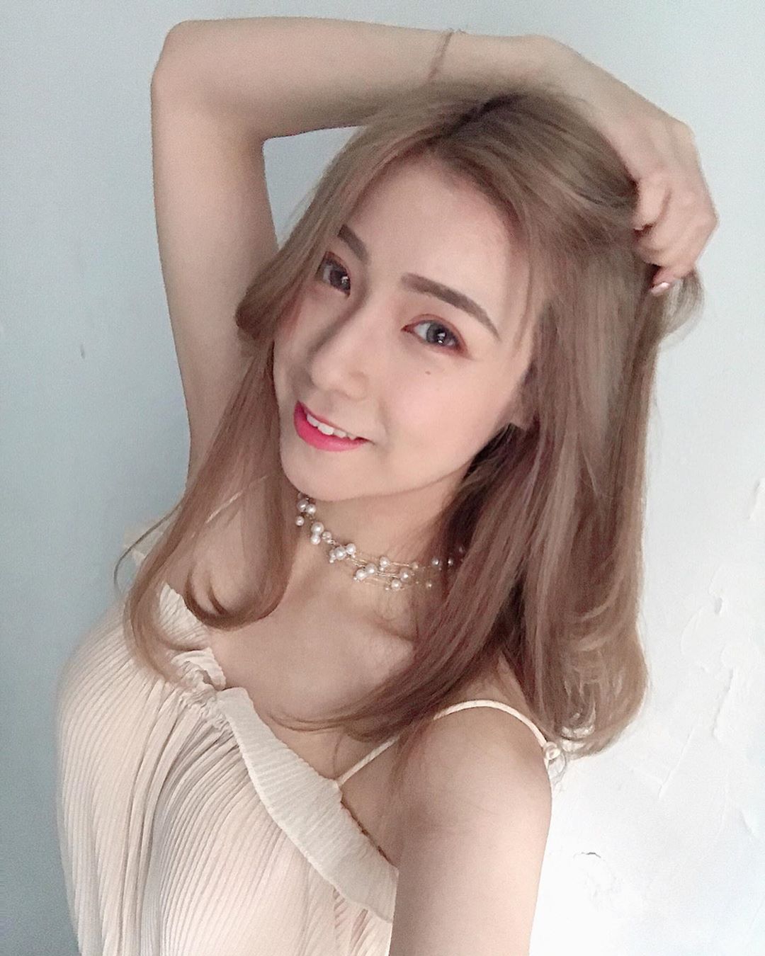 直播正妹—小璦 Aihsieh r3D9DT8i o - 直播正妹—小璦 Aihsieh