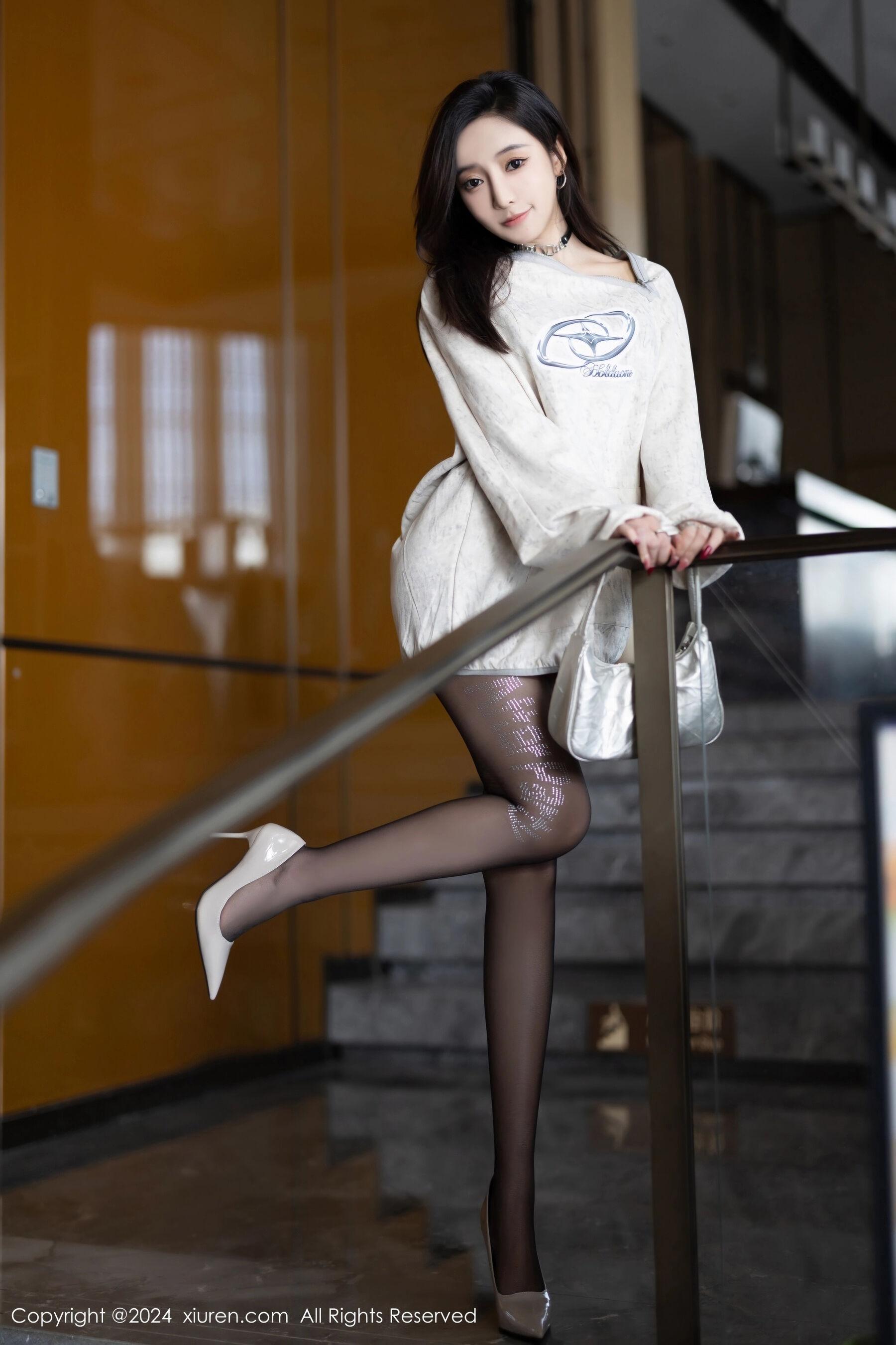 秀人网 Vol. 8135 王馨瑶yanni(4)