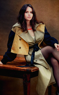 Felicity Jones TeAoiYP1_o