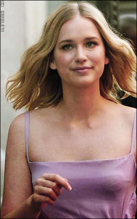 Elizabeth Lail LM86tDC4_o