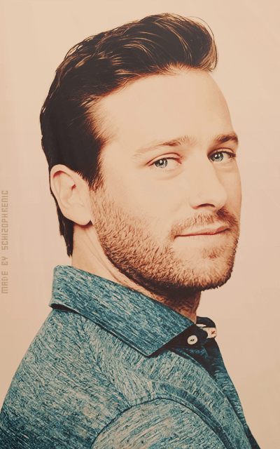 Armie Hammer UyQ9g9gd_o