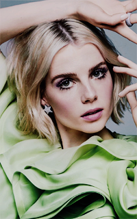 Lucy Boynton AY23gEh7_o