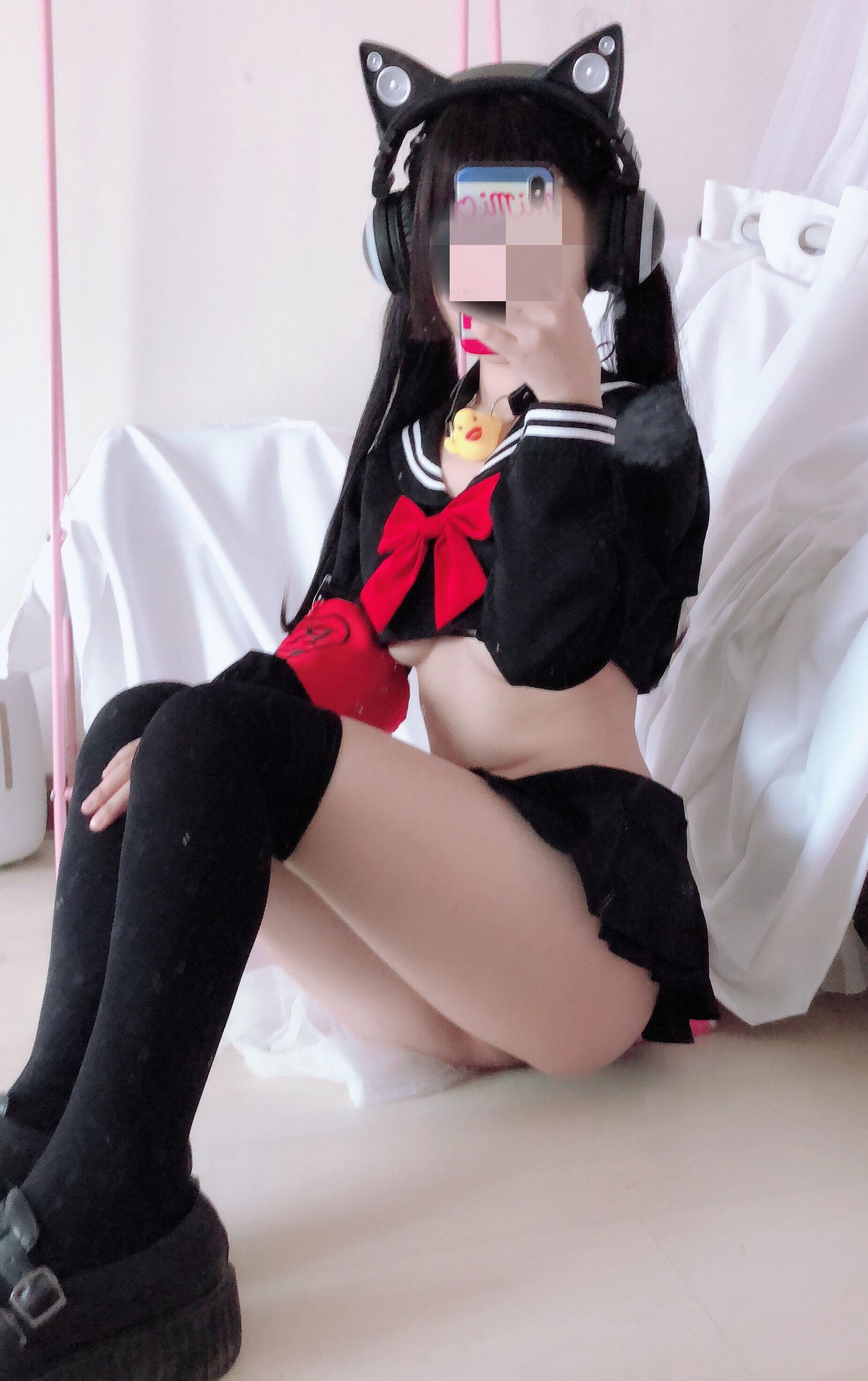 [网红COSER] 桜井宁宁 – 半乳制服 写真集(34)