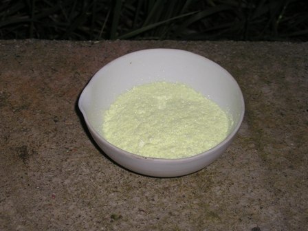 dibenzalacetone 3