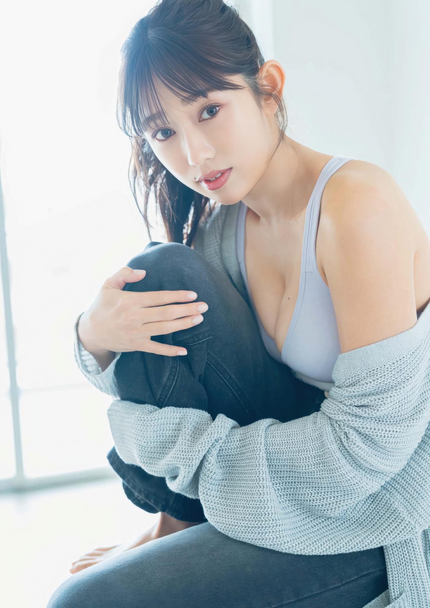 Mina Horie 堀江聖夏, Big Comic Spirits 2025 No.29 (ビッグコミックスピリッツ 2025年29号)(15)