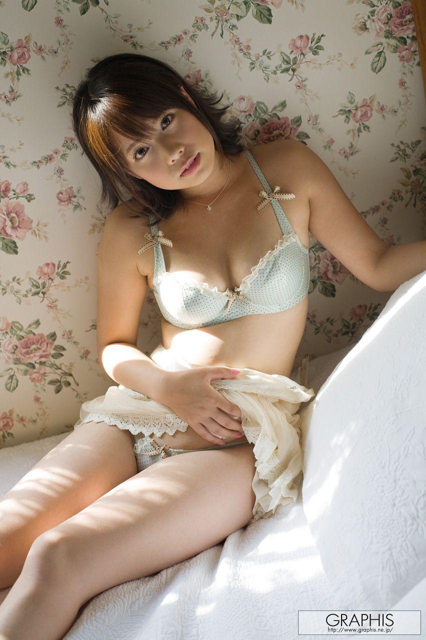 An Shinohara 篠原杏 [Graphis] First Gravure 初脱ぎ娘 写真集(30)