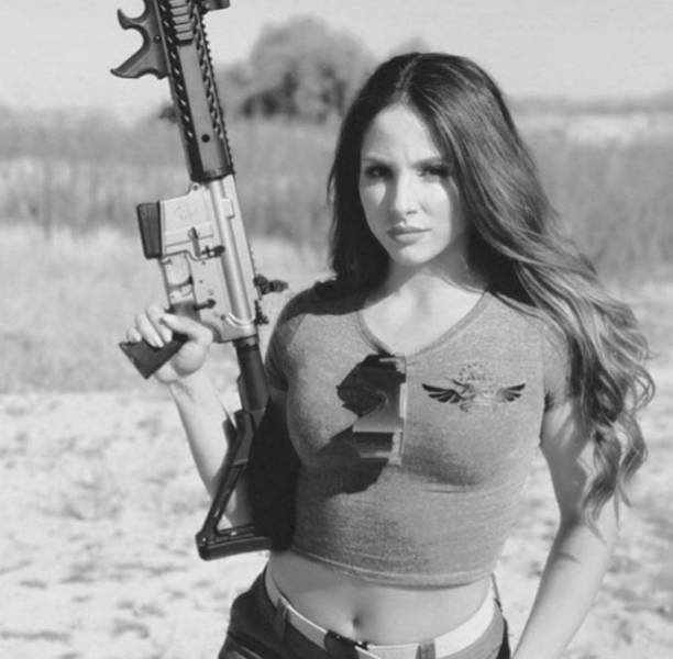 WOMEN WITH WEAPONS...9 3pk1hXqm_o