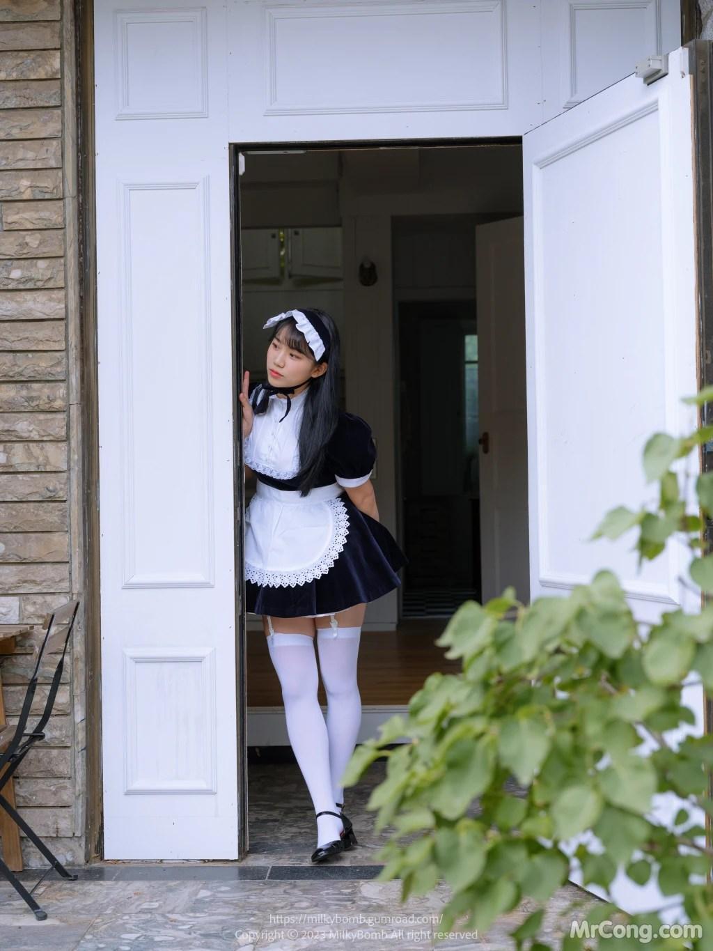 [MilkyBomb] Yui: Vol.3 Maid (291 photos )(63)