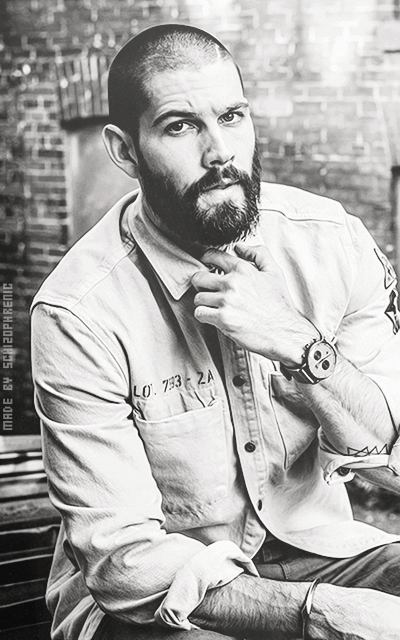 Casey Deidrick CfEfIiB5_o