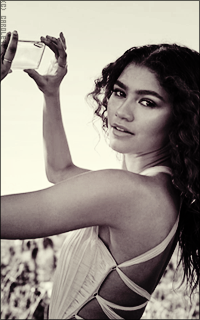 Zendaya Coleman R6vjEfO0_o