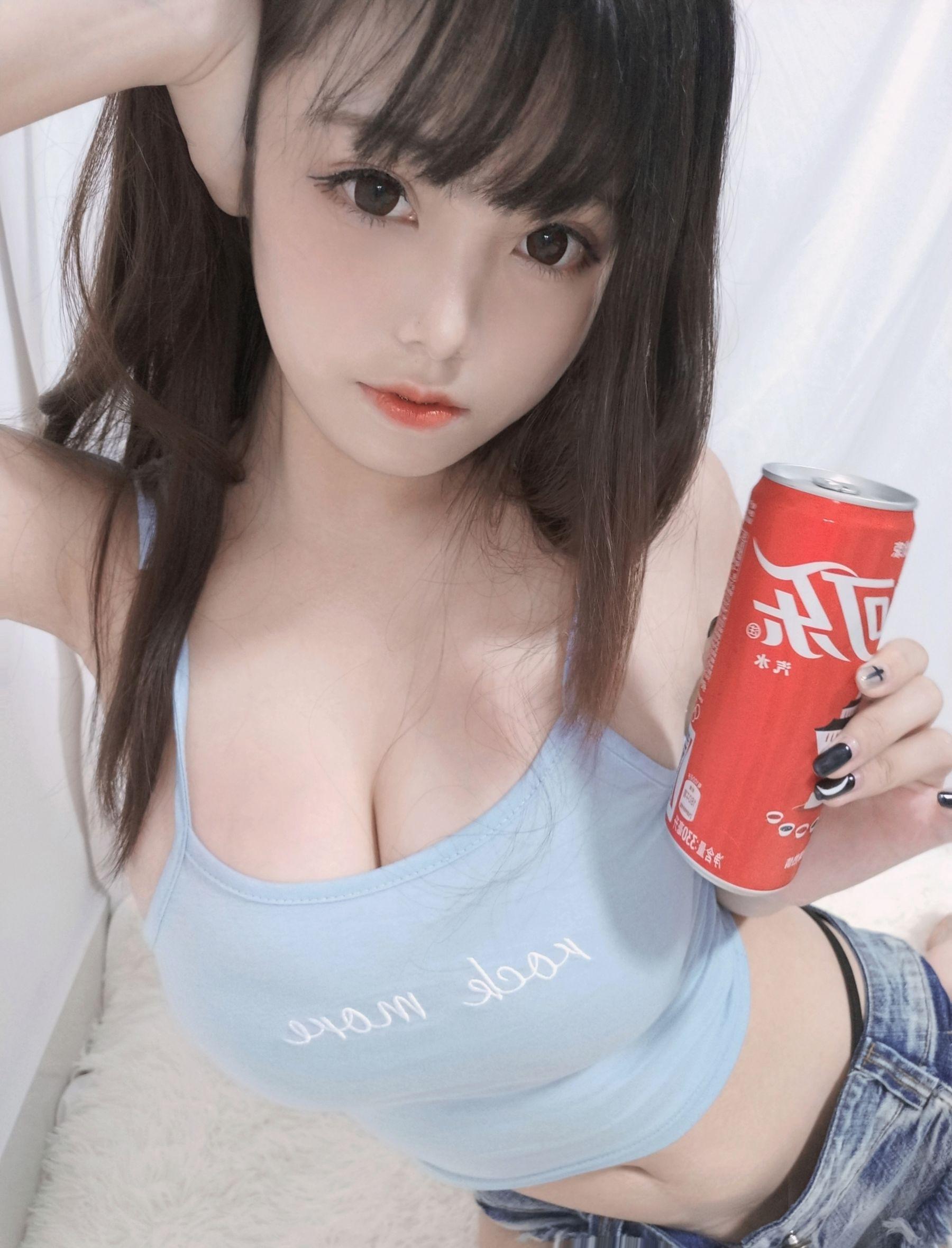 [Cosplay] 萌系小姐姐蜜汁猫裘 – 夏日迷糊大姐姐(2)