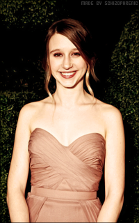 Taissa Farmiga C0Txd5sH_o