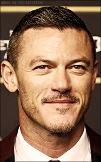 Luke Evans OIJR4ZDy_o