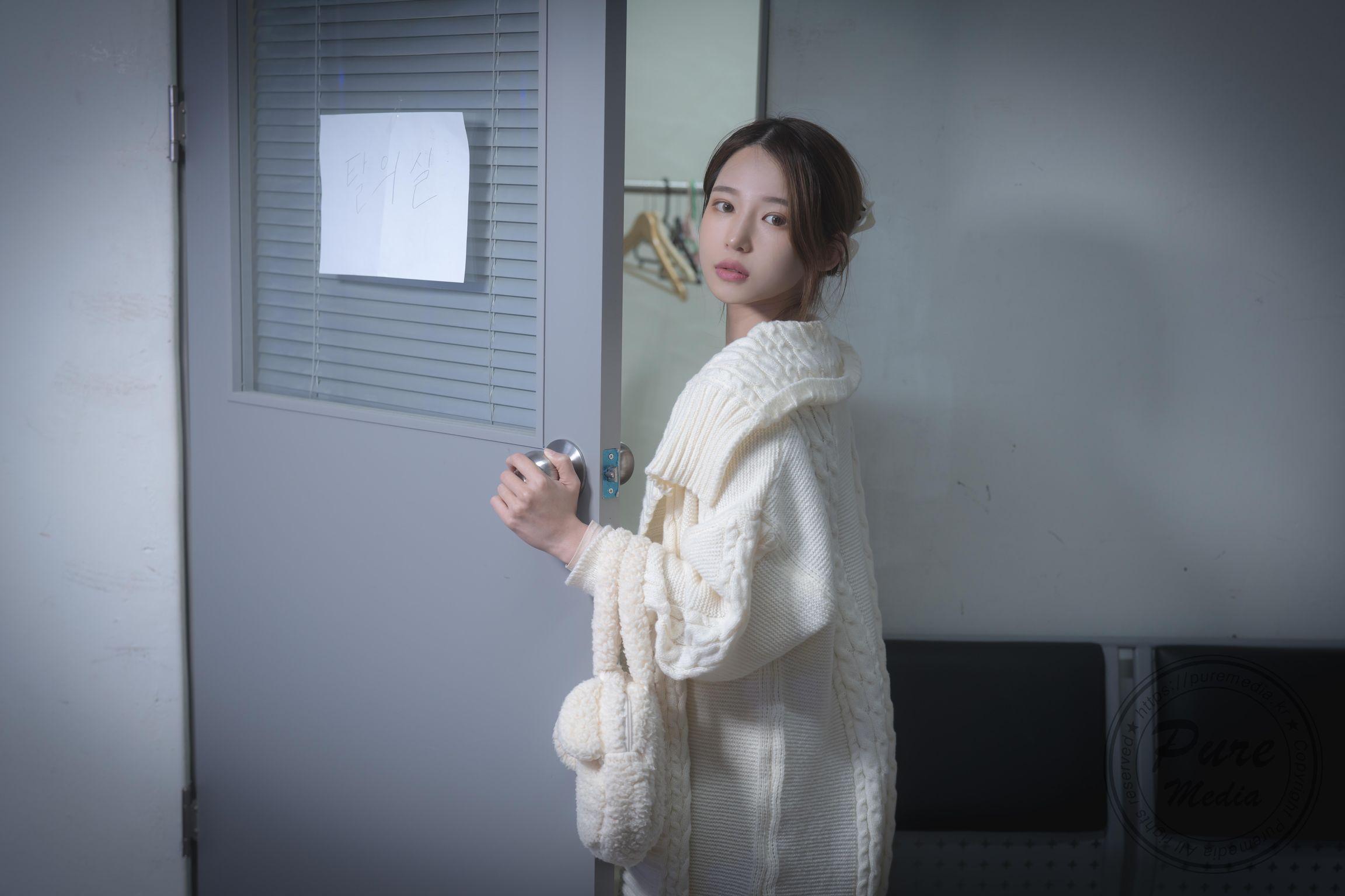 Pure Media Vol.269: Yeha (예하) – Visit Suspicious Hospital (201 photos)(32)