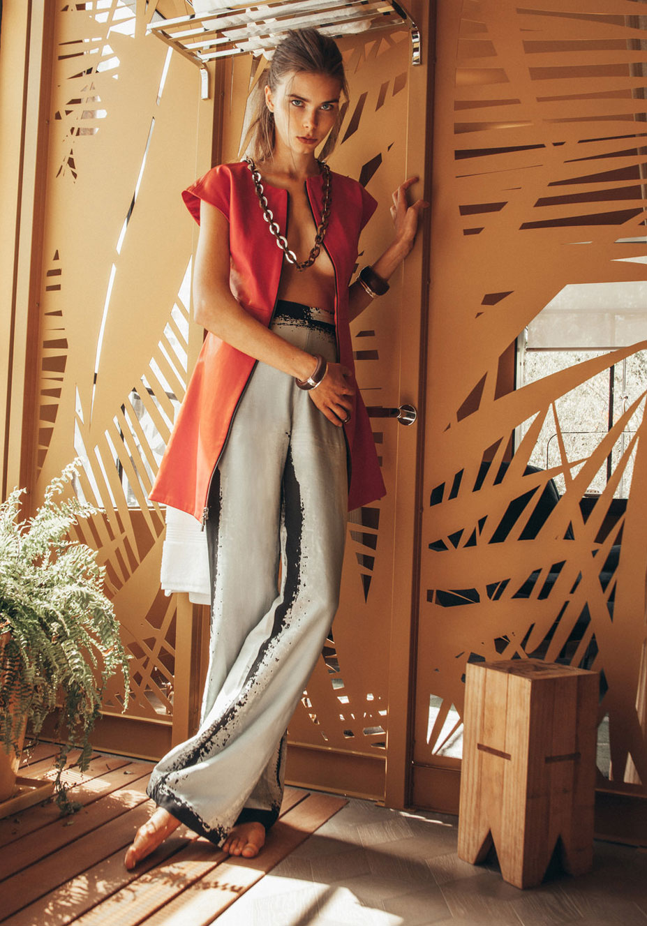 Woman We Love / Anna Stolz by Omar Coria Анна Штольц тестирует модную одежду / фото 17